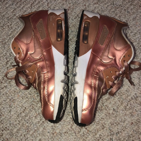 Rose Gold Nike Air Max size 4.5y fits womens 6 - Picture 3 of 10